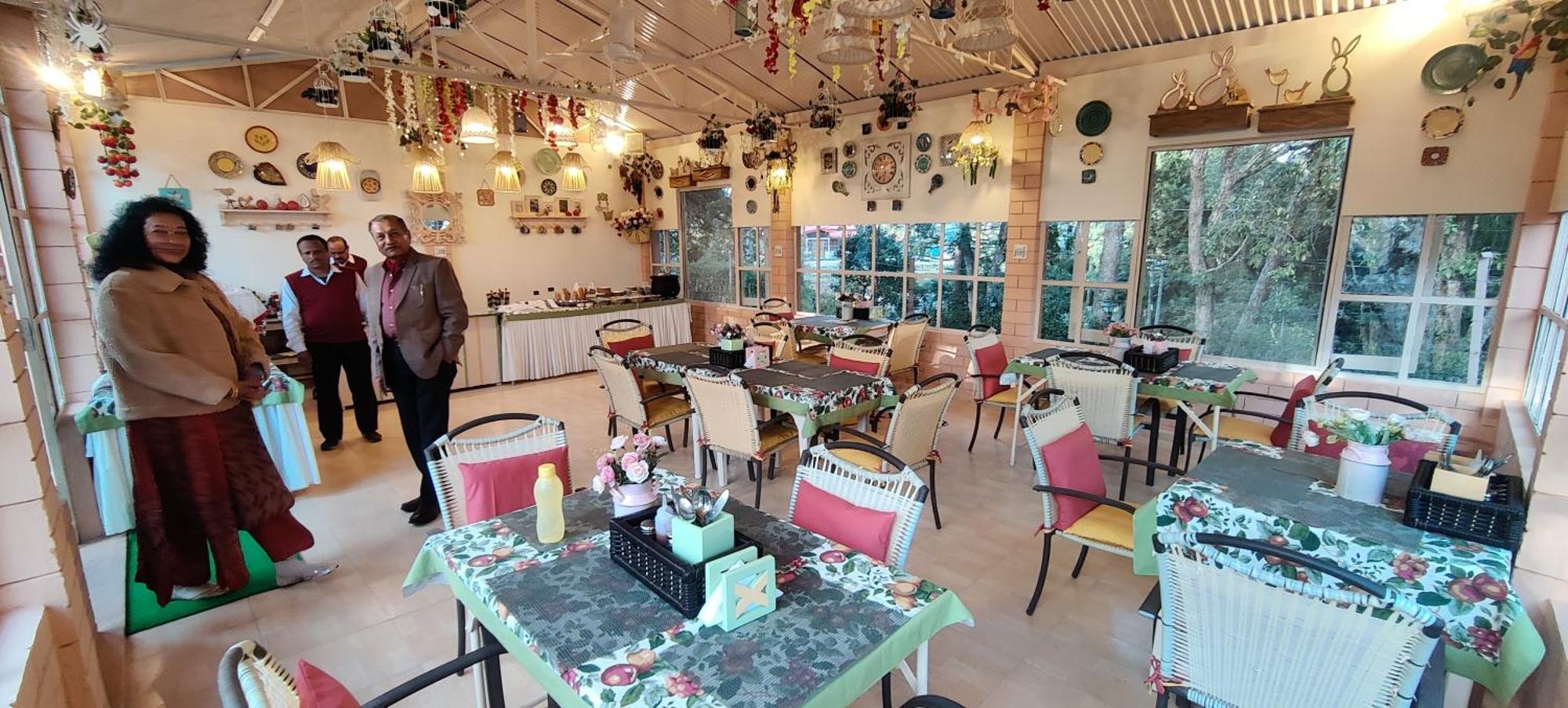 West View Hotel Ranikhet Esterno foto