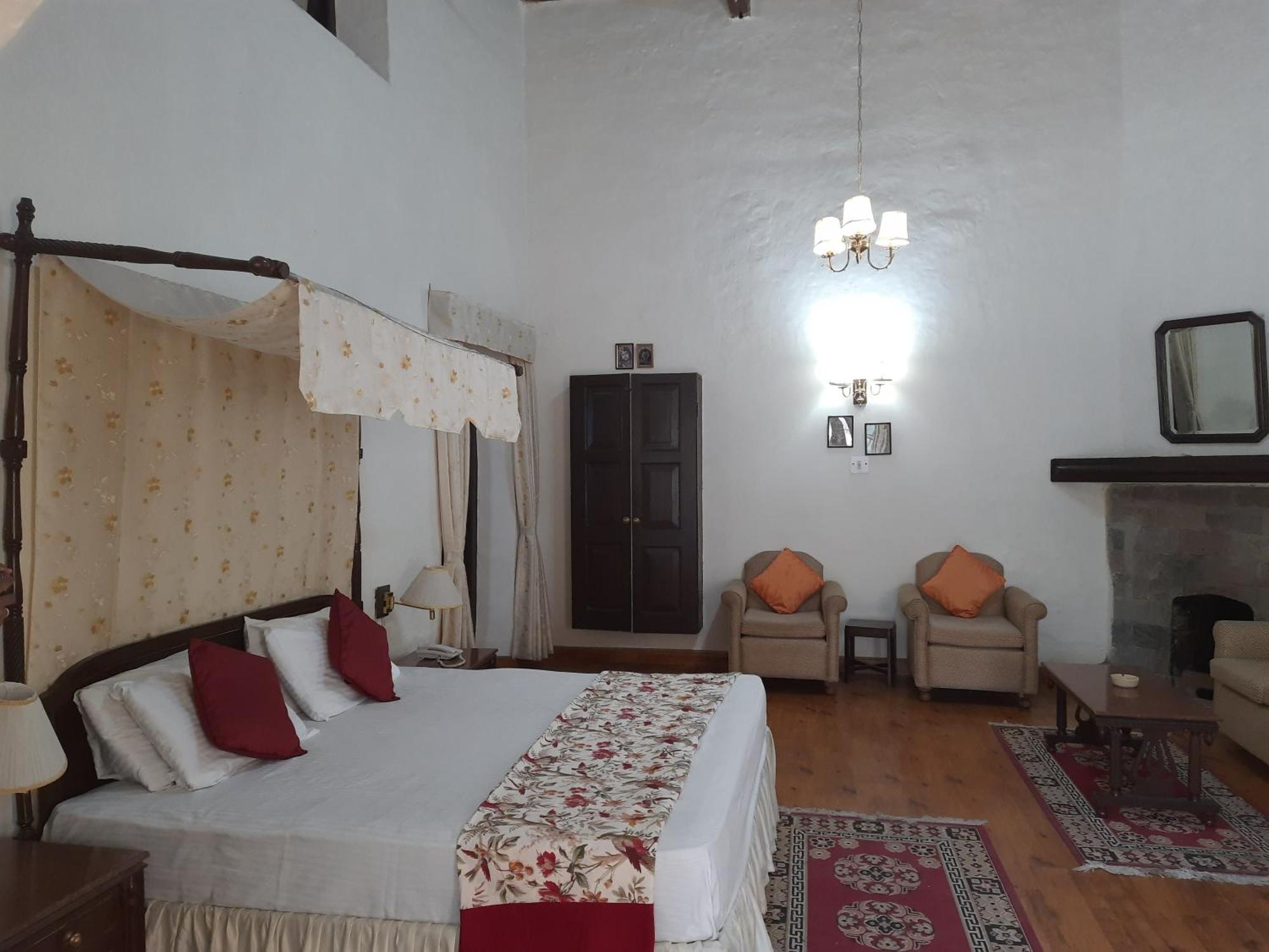 West View Hotel Ranikhet Esterno foto