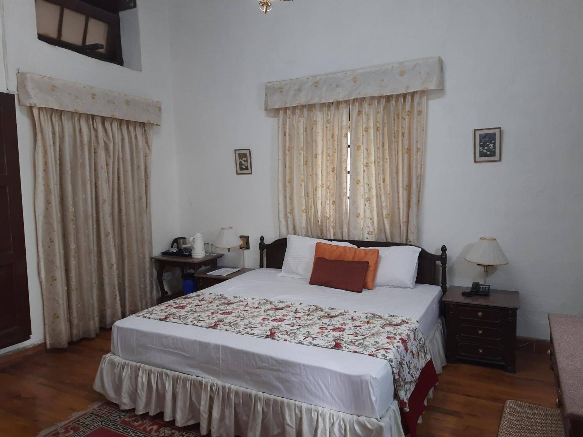 West View Hotel Ranikhet Esterno foto