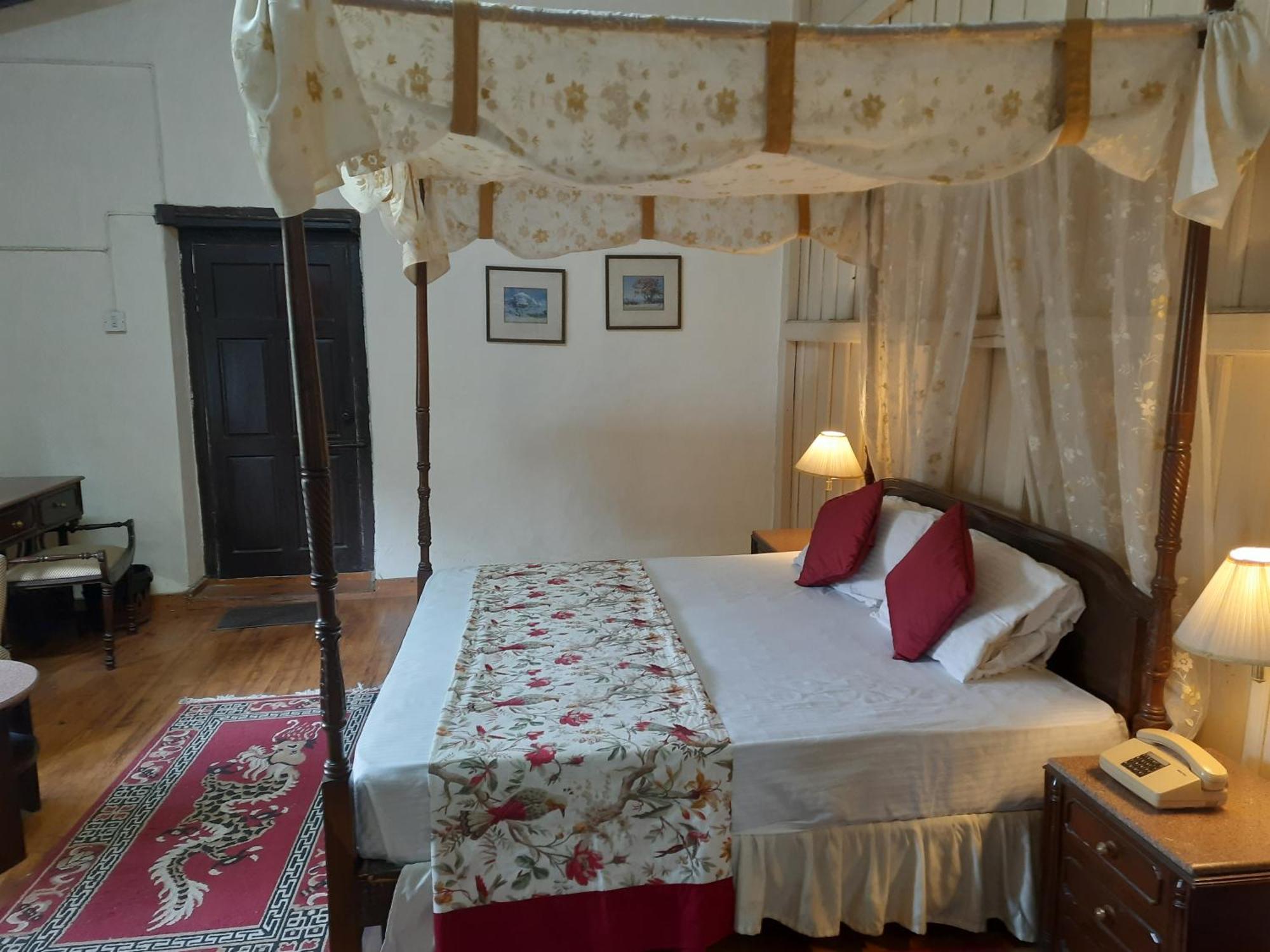 West View Hotel Ranikhet Esterno foto