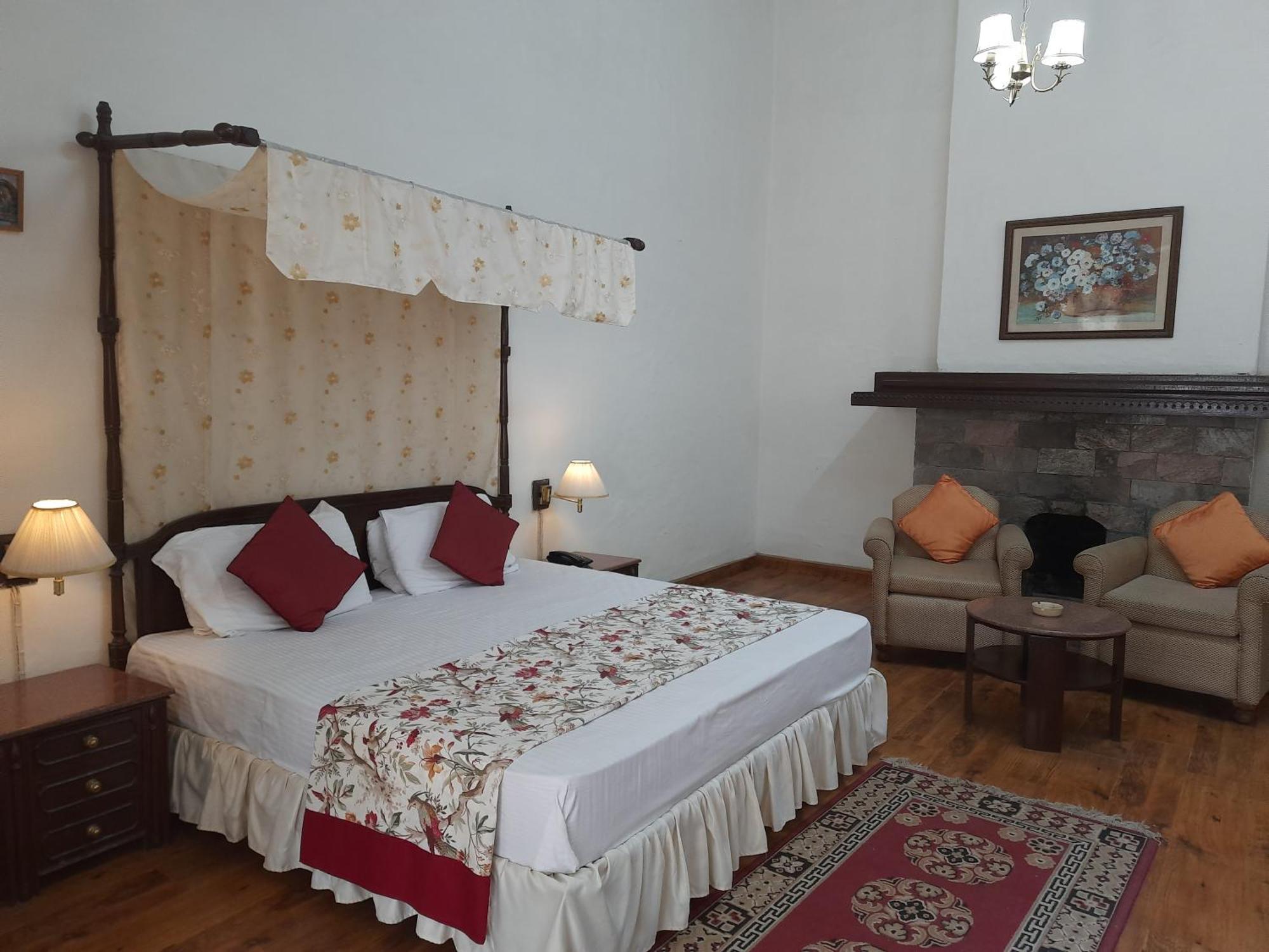 West View Hotel Ranikhet Esterno foto