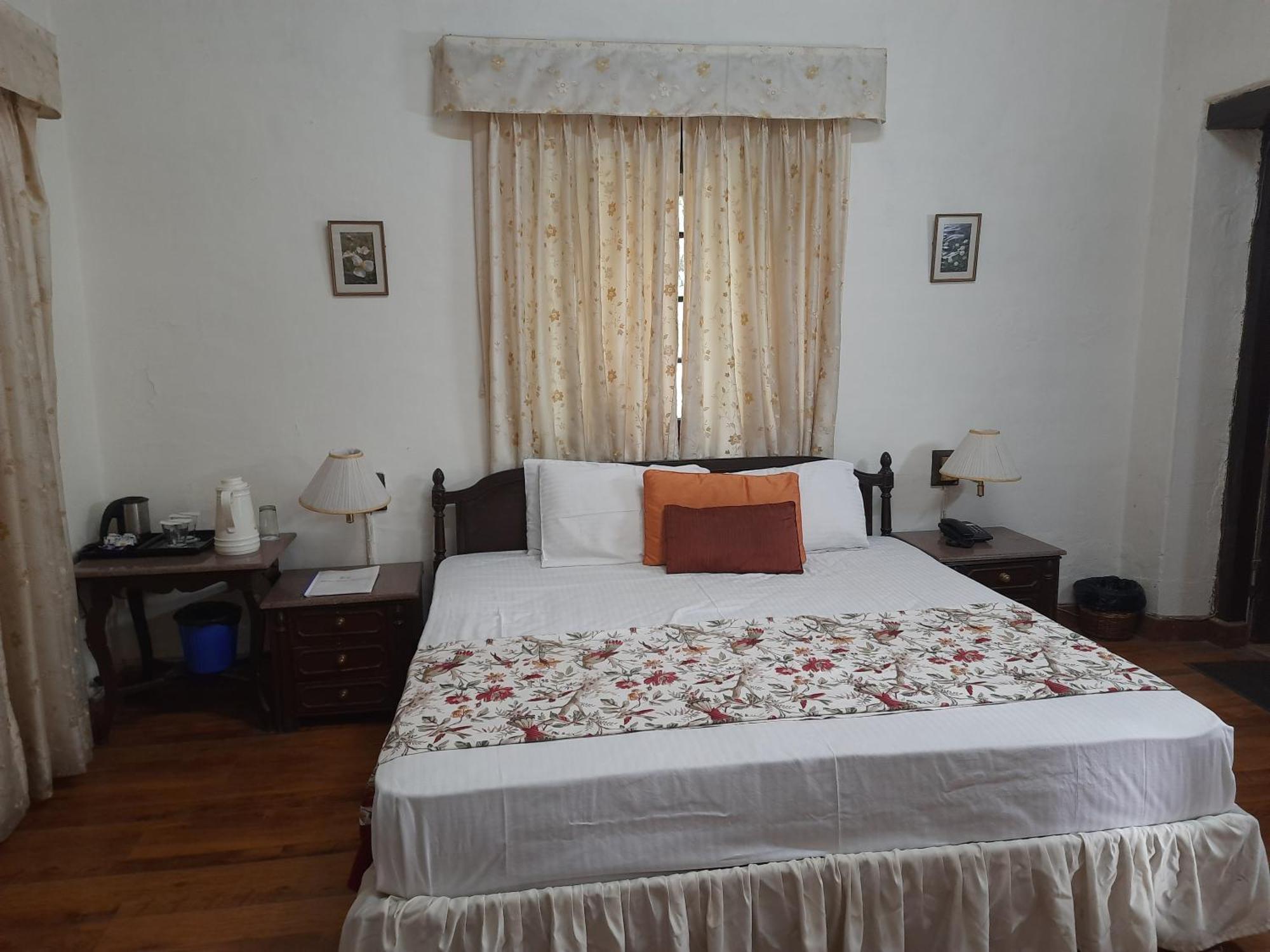 West View Hotel Ranikhet Esterno foto