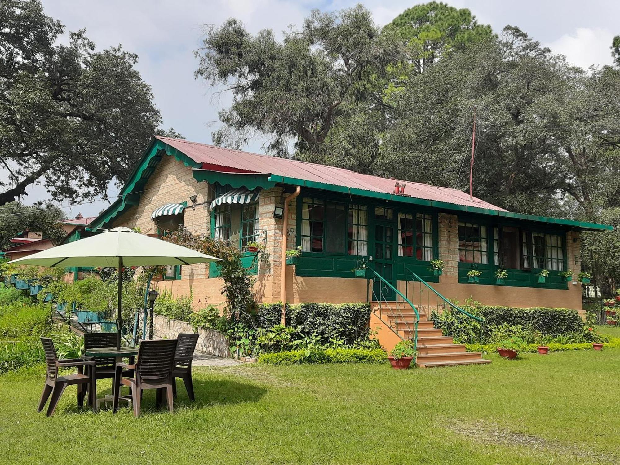 West View Hotel Ranikhet Esterno foto